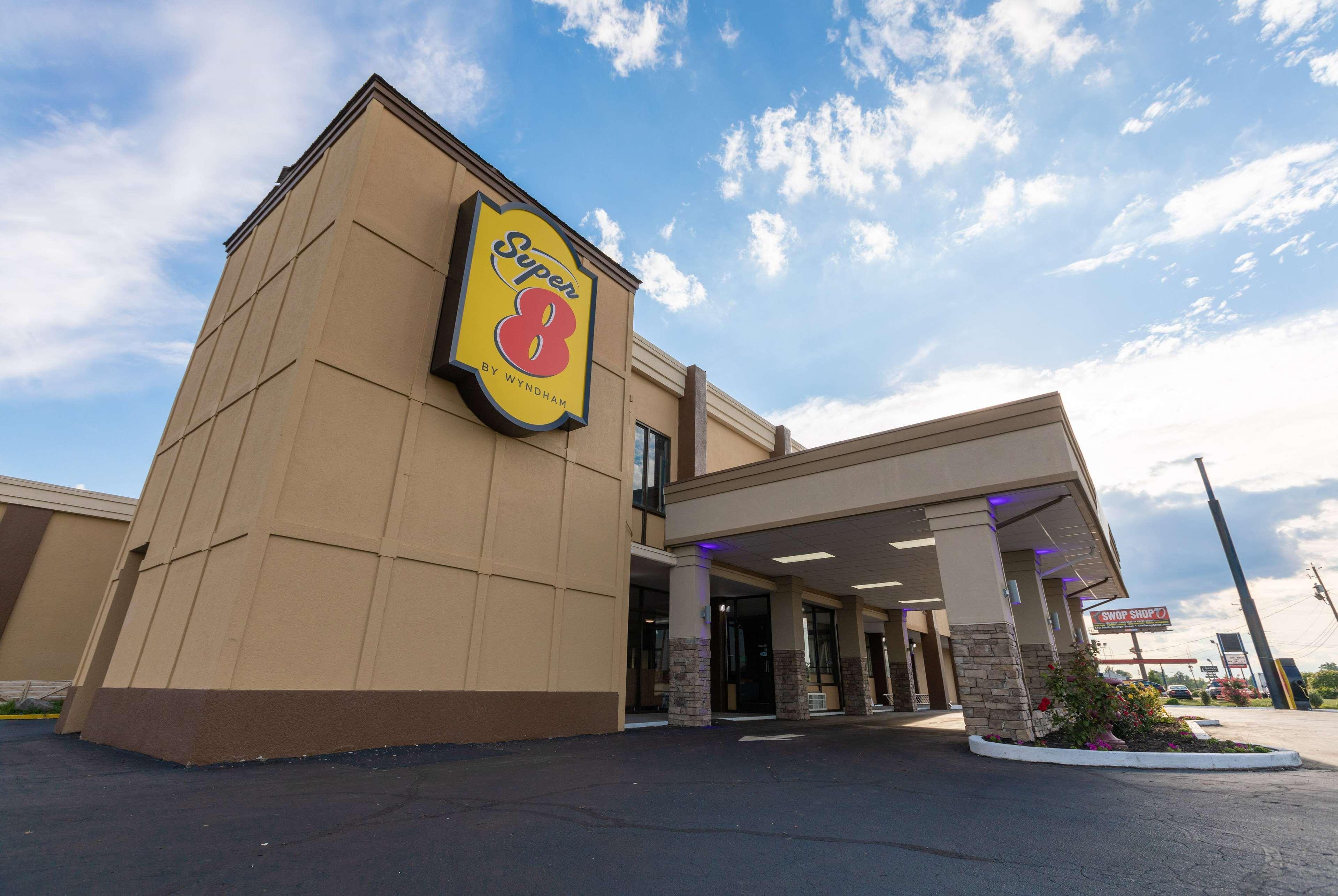 Super 8 By Wyndham Goldsboro Motel Eksteriør bilde