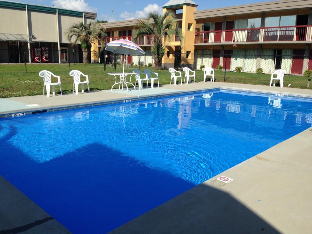 Super 8 By Wyndham Goldsboro Motel Eksteriør bilde